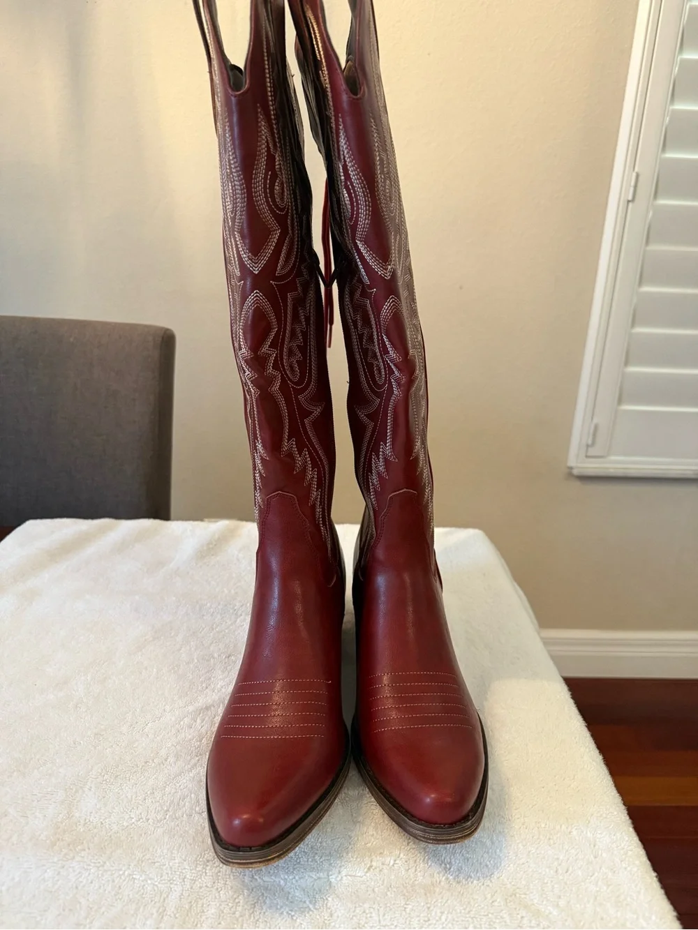 Redtop Western Boots with Embroidered Shaft Redtop women’s size 9.5 NWT New